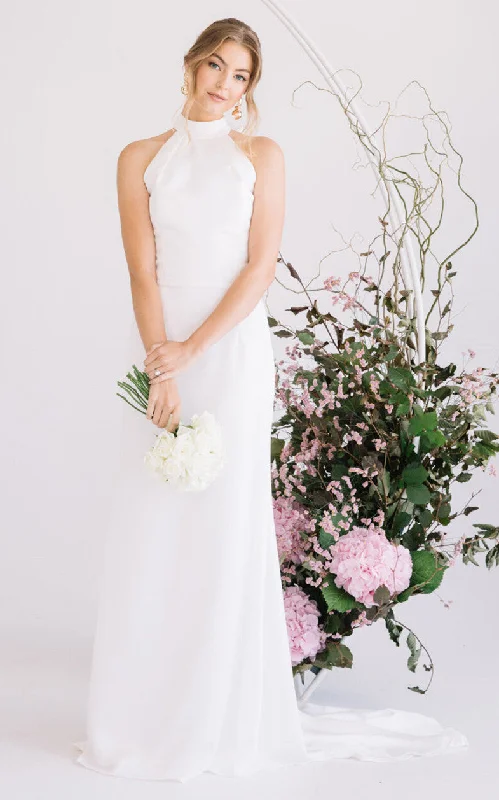 Modest Simple Sheath Satin Wedding Dress Sexy Garden Beach Sleeveless Backless Bridal Gown with Sweep Train Beautiful Lace Gown