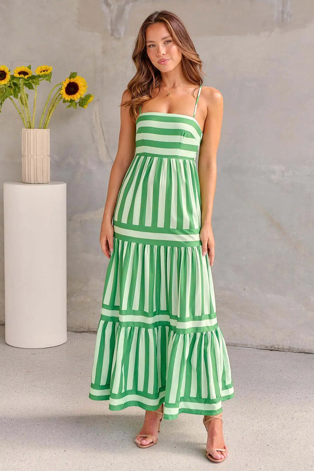 Summer Women Fashion Casual Stripe Printed Strap Backless Pocket Maxi Dress Fashion-forward maxi dresses