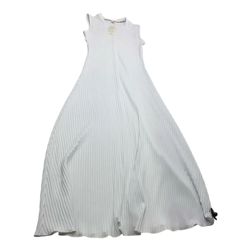 Dress Casual Maxi By Exclusive In White, Size: S Ruffled Maxi Skirt